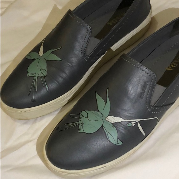 Prada leather slip on sneakers - Picture 2 of 3